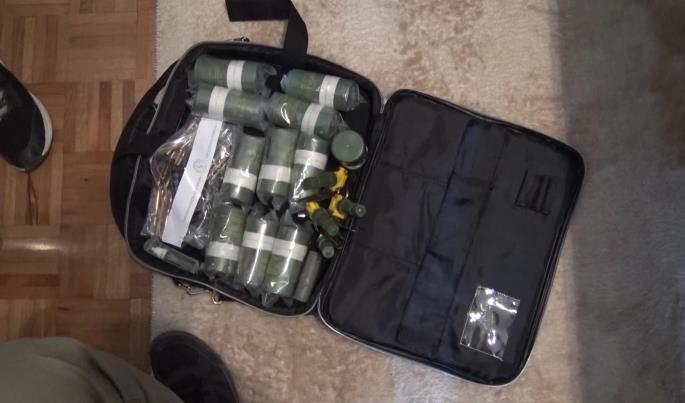 Приведено лице од Велешта, во возилото во кое се наоѓал пронајдени дрога, оружје и муниција