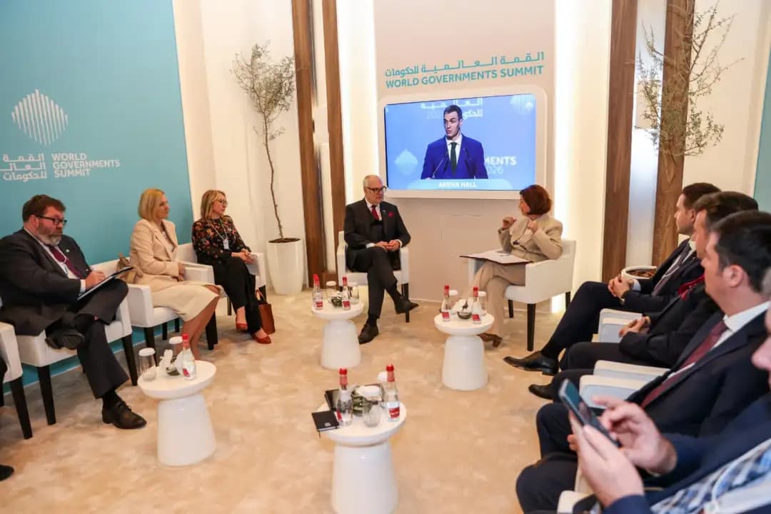 Средба Сиљановска-Давкова - Карис во Дубаи: Реафирмирани пријателските односи и поддршката на Естонија за македонските евроинтеграции