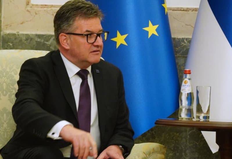 Лајчак за фајловите на Епштајн: Се чувствувам како идиот, не се сеќавам на тие пораки