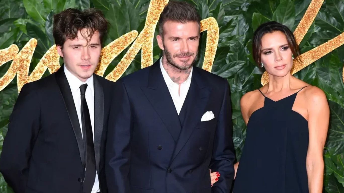 Фото: Бруклин Бекам го „избриша семејството“: Ги покрива тетоважите посветени на Дејвид, неговите браќа и сестра