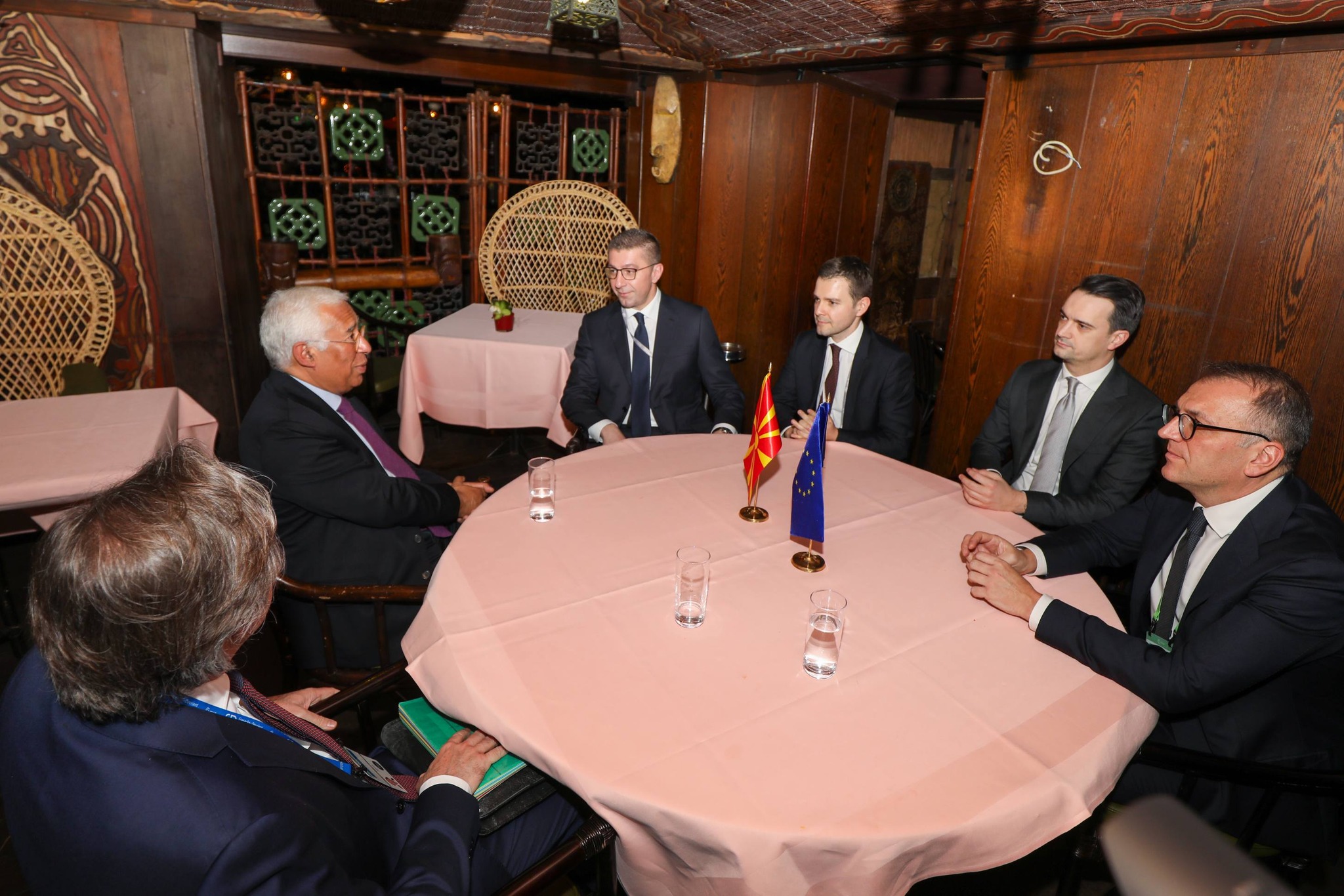 Мицкоски на значајни средби на првиот ден од Минхенската безбедносна конференција