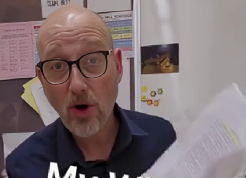 Професор им задал на учениците да напишта есеј- сите користеле вештачка интелигенција: Им верував (ВИДЕО)