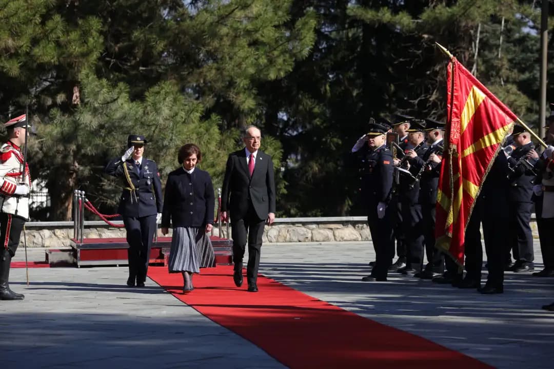 Претседателката Сиљановска-Давкова го пречека албанскиот претседател Бегај