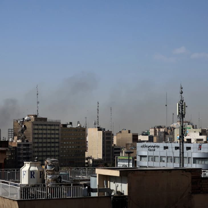 Неколку илјади граѓани на ЕУ сè уште се во Иран, многумина не сакаат да заминат