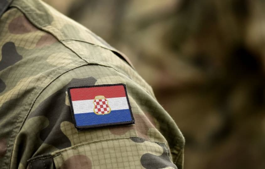 Започна повлекувањето на хрватските војници од Ирак и Либан