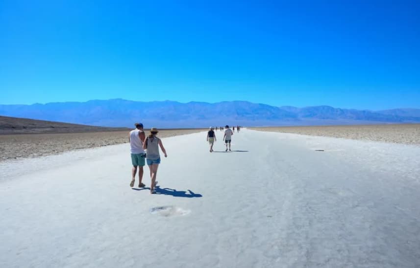 Научниците снимиле чуден феномен во Долината на смртта- предупредуваат дека стигнале и првите сфинги (ВИДЕО)