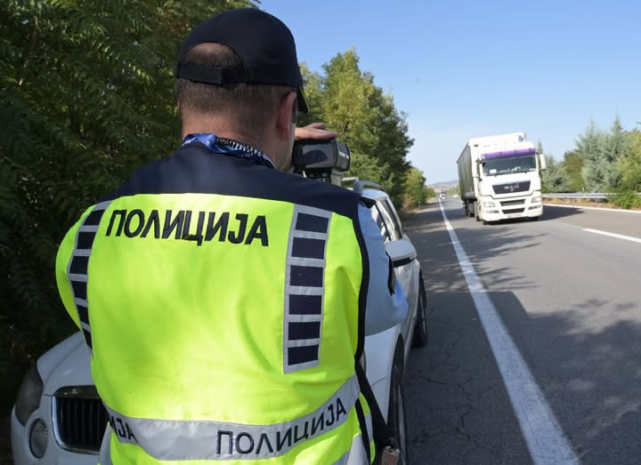 Уапсени се 151 лице за безобѕирно возење, за 10 дена направени 6.264 прекршоци