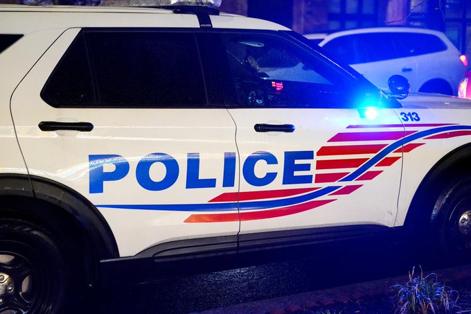 Инцидент во Вашингтон: Со комбе ја пробил барикадата пред Белата куќа