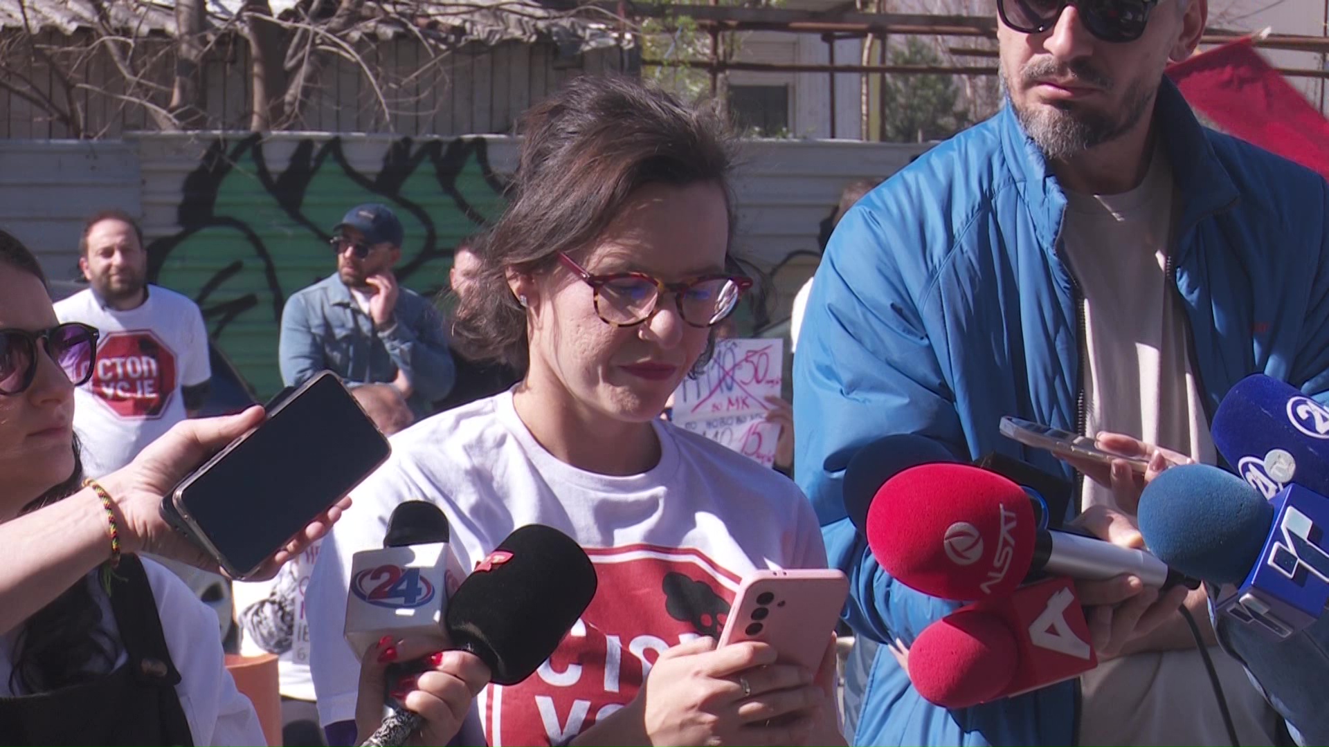 „Стоп за УСЈЕ“ со нова герила акција пред министерството за животна средина