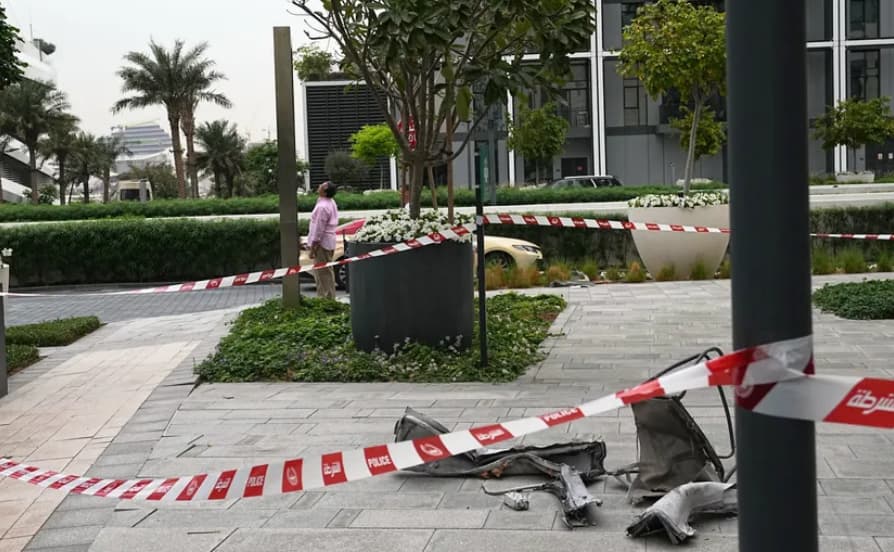 Дрон погоди зграда во Дубаи- странци се уапсени, зашто се јавиле дома дека се живи