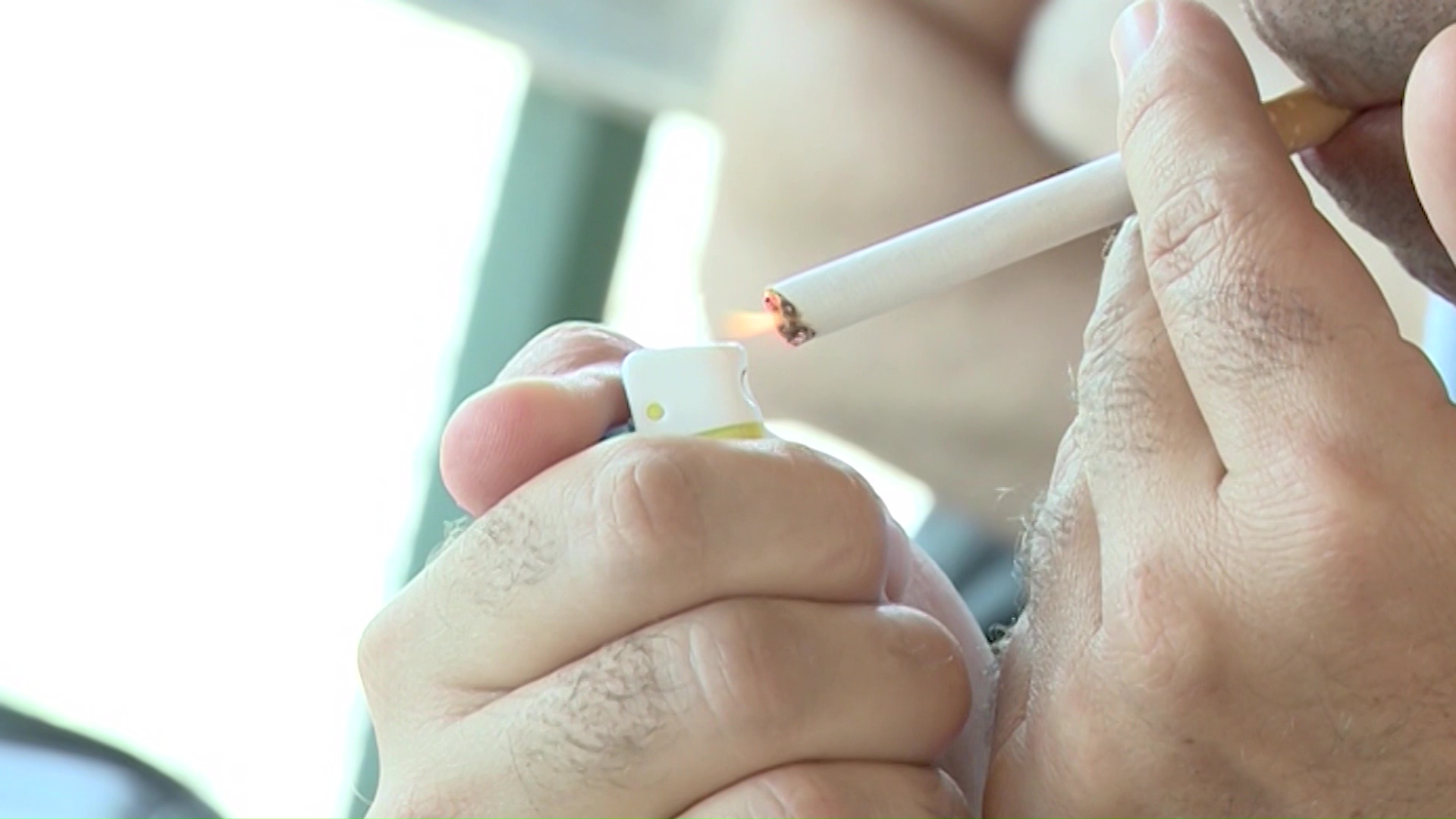 Законот за заштита од пушење оди на влада на 24 март –угостителите добија олеснувања за терасите