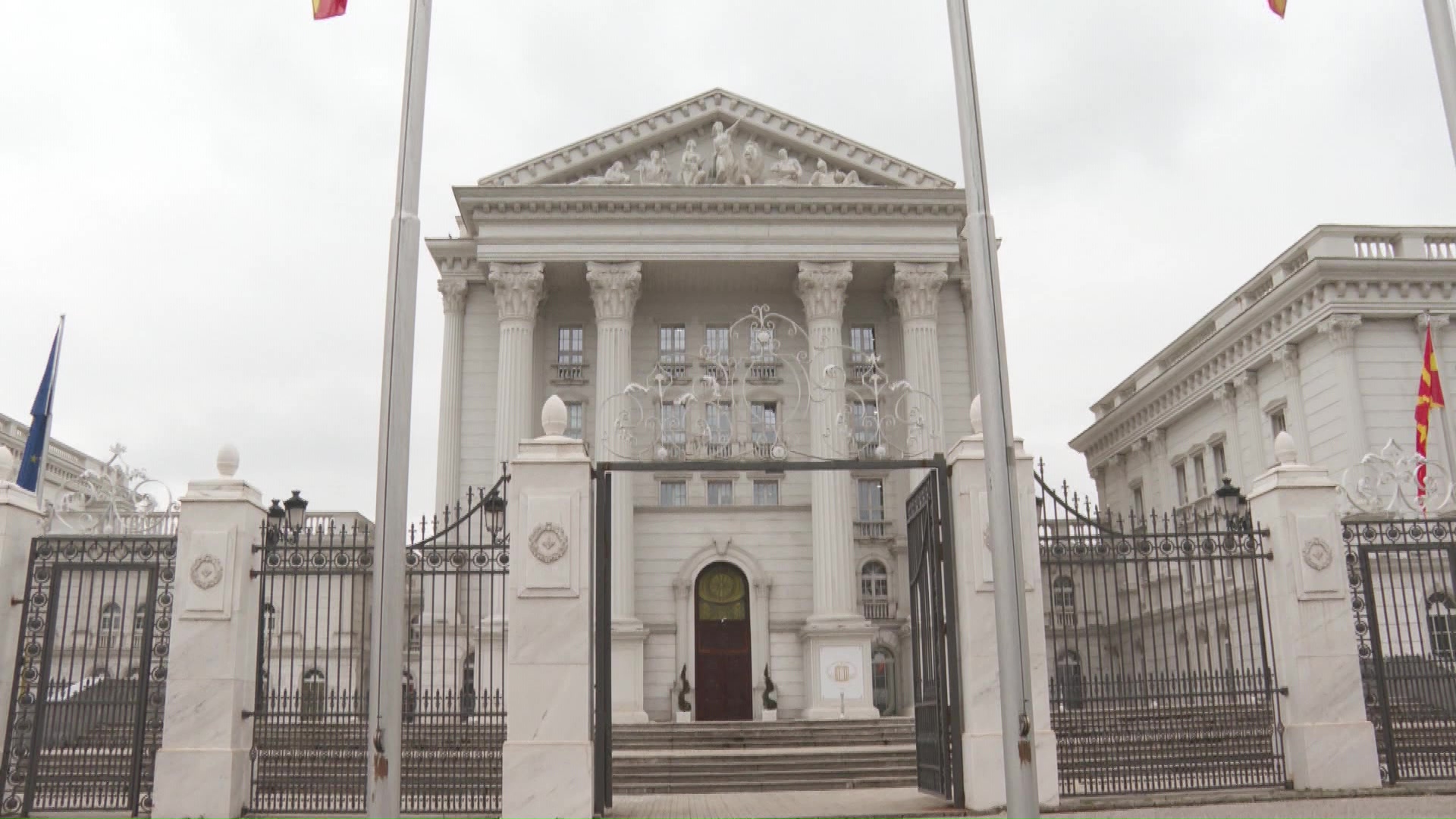 Владата утре на пладне ќе соопшти мерки за намалување на ценовниот шок од поскапувањето на горивата