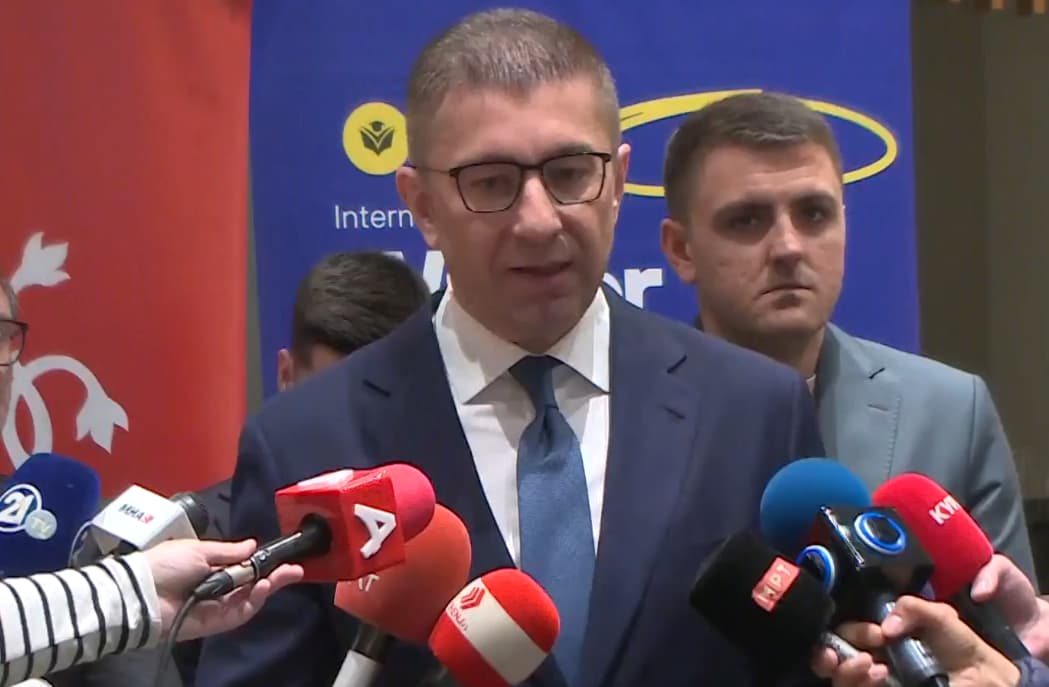 Мицкоски: Бројките од анкетите не мотивираат дополнително да работиме, како Влада правиме се за да испорачаме што е можно повеќе за граѓаните