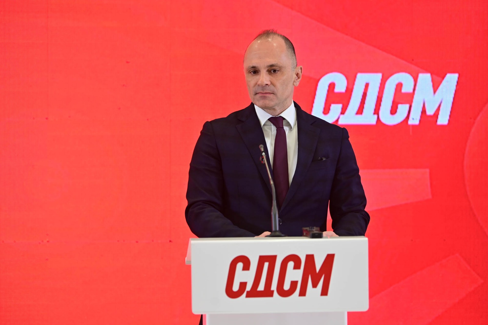 Филипче: Понижувачки „фингерпринт“ за докторите наместо владата да им ги покачи платите