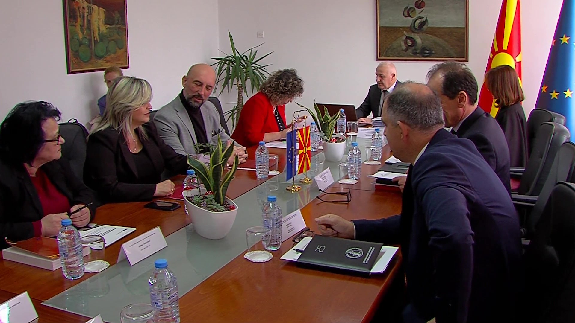 Укината суспензијата за Цветановски, одлучил Советот на јавни обвинители, прекината дисциплинската за Хајрулахи