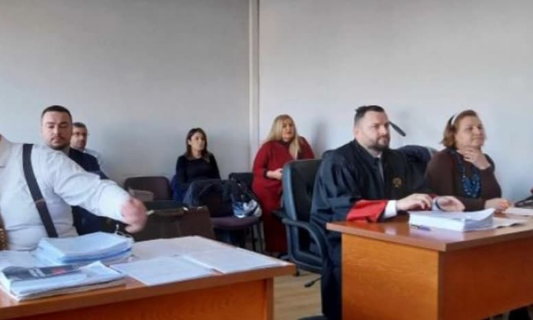 Разгледување на супервештачење го одложи судењето за Илијевска, која ги уби сопругот и свекорот во Кратово