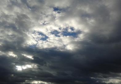 Променливо облачно и посвежо време со сончеви периоди