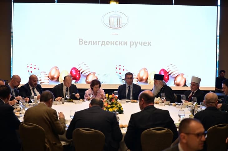 Мицкоски: Велигден нè потсетува дека токму преку сплотеноста и човечноста можеме да ги надминеме сите предизвици и да изградиме подобра иднина за нашата држава