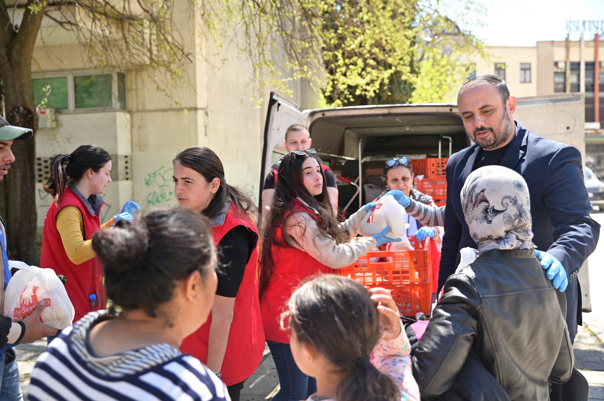 Ѓорѓиевски учествуваше во хуманитарна акција насочена кон поддршка на бездомни и социјално загрозени лица