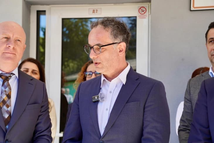 Алиу: Продолжуваме со заложбите за унапредување на здравствената инфраструктура – целосно реконструирано хроничното одделение во Психијатриска болница Негорци