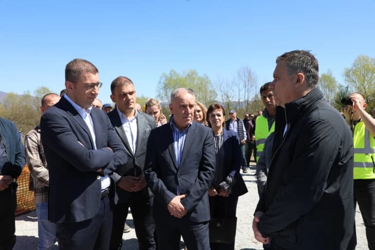 Хоџа: Заштитата на животната средина значи и инвестиции во инфраструктура во помалите места, 91 милион денари за канализациона мрежа во Враништа