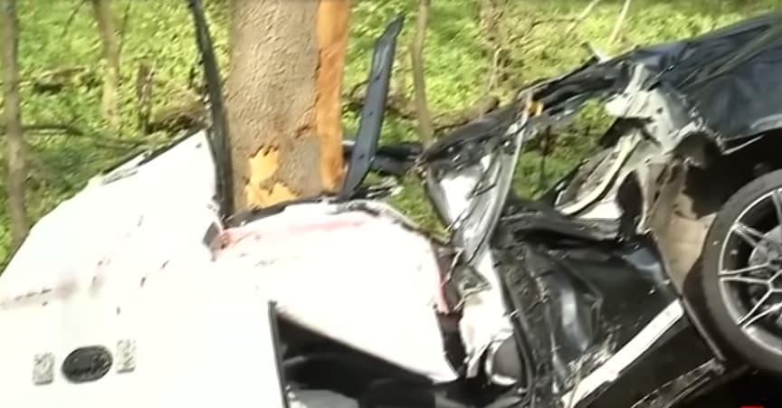 Две момчиња се забија во дрво со 140 км/час, сакале да ја испробаат „бесната машина“- велигденска трагедија во Романија (ВИДЕО)