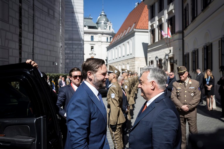 Џеј Ди Венс: Поразот на Орбан е многу, многу лоша вест за САД