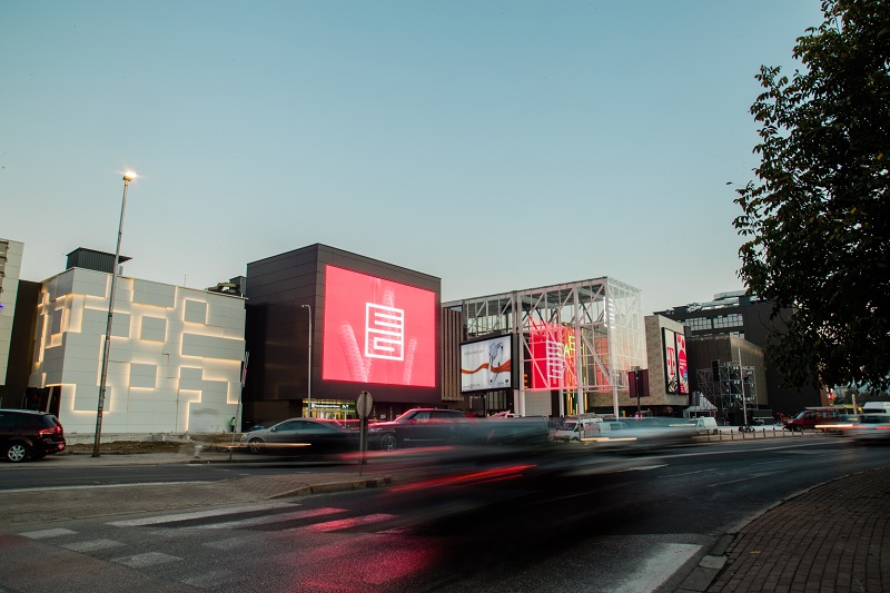 МВР: Лажни се дојавите за поставени бомби во трговски центри во Скопје