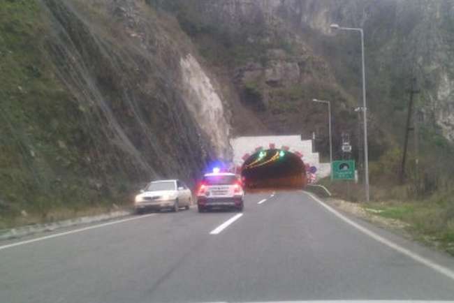 Возач од Крива Паланка возел во спротивна насока на автопатот Скопје-Велес