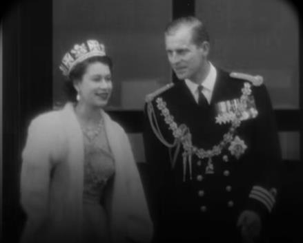 Кралот Чарлс и оддаде почит на кралицата Елизабета Втора по повод стогодишнината од нејзиното раѓање