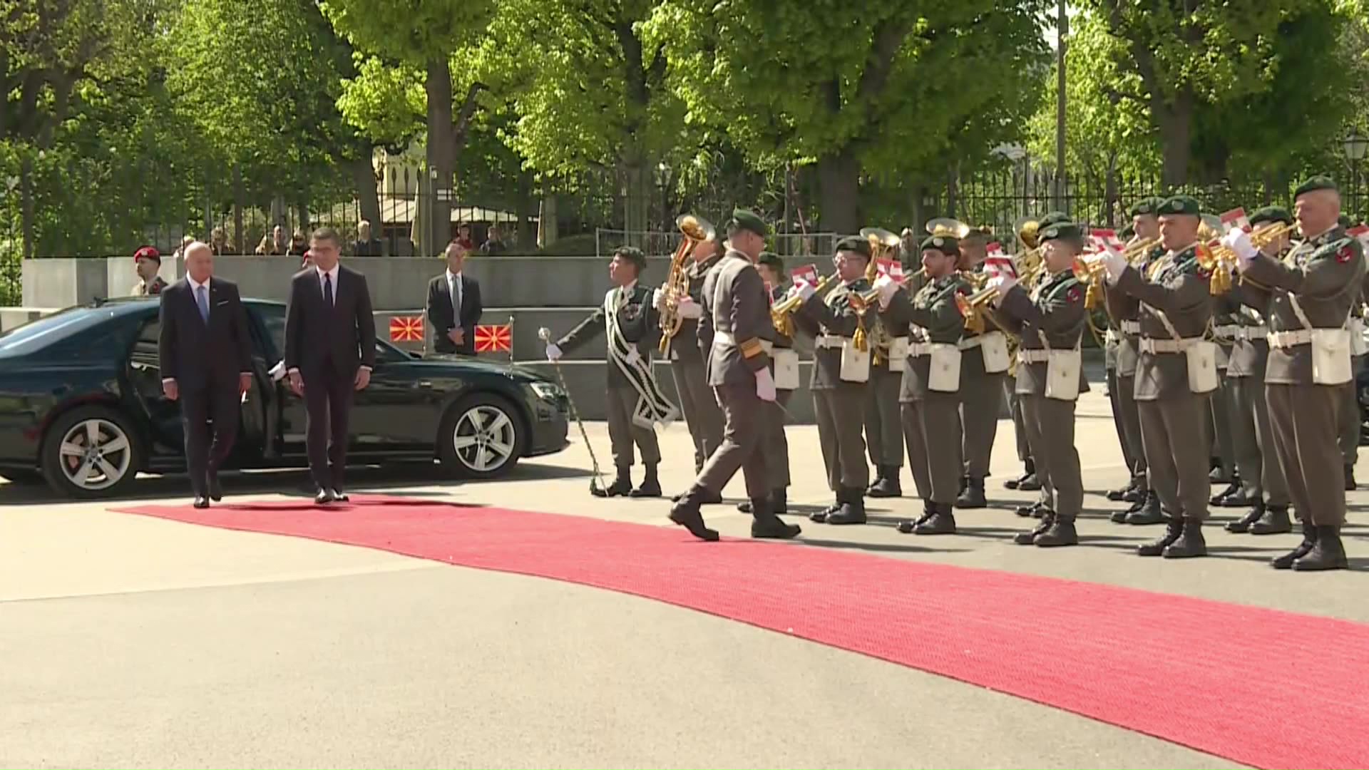 Премиерот Мицкоски со владина делегација во официјална политичка и економска посета на Австрија