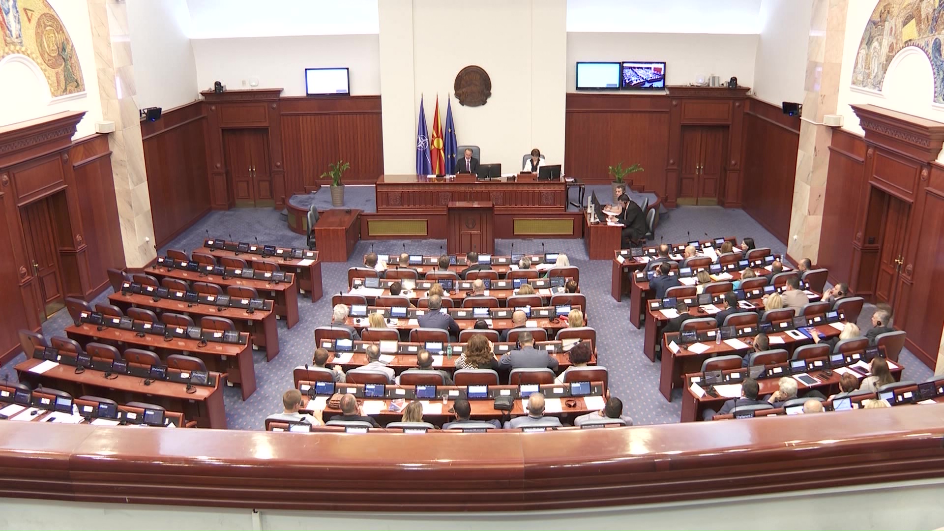 Сиљановска-Давкова ќе го потпише законот за укинување на „пржинската“ влада