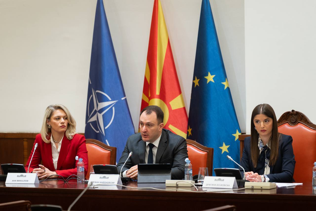 Андоновски: Безбедноста на децата во дигиталниот простор е прашање што бара јасен, системски и одговорен пристап