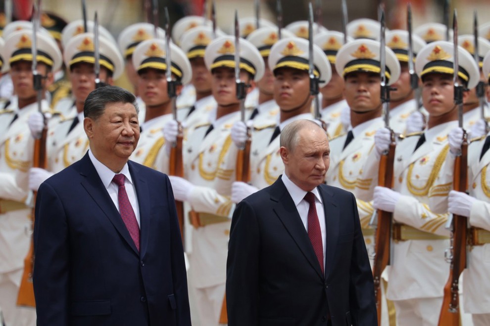 Си и Путин потпишаа бројни договори : Драг пријателе...