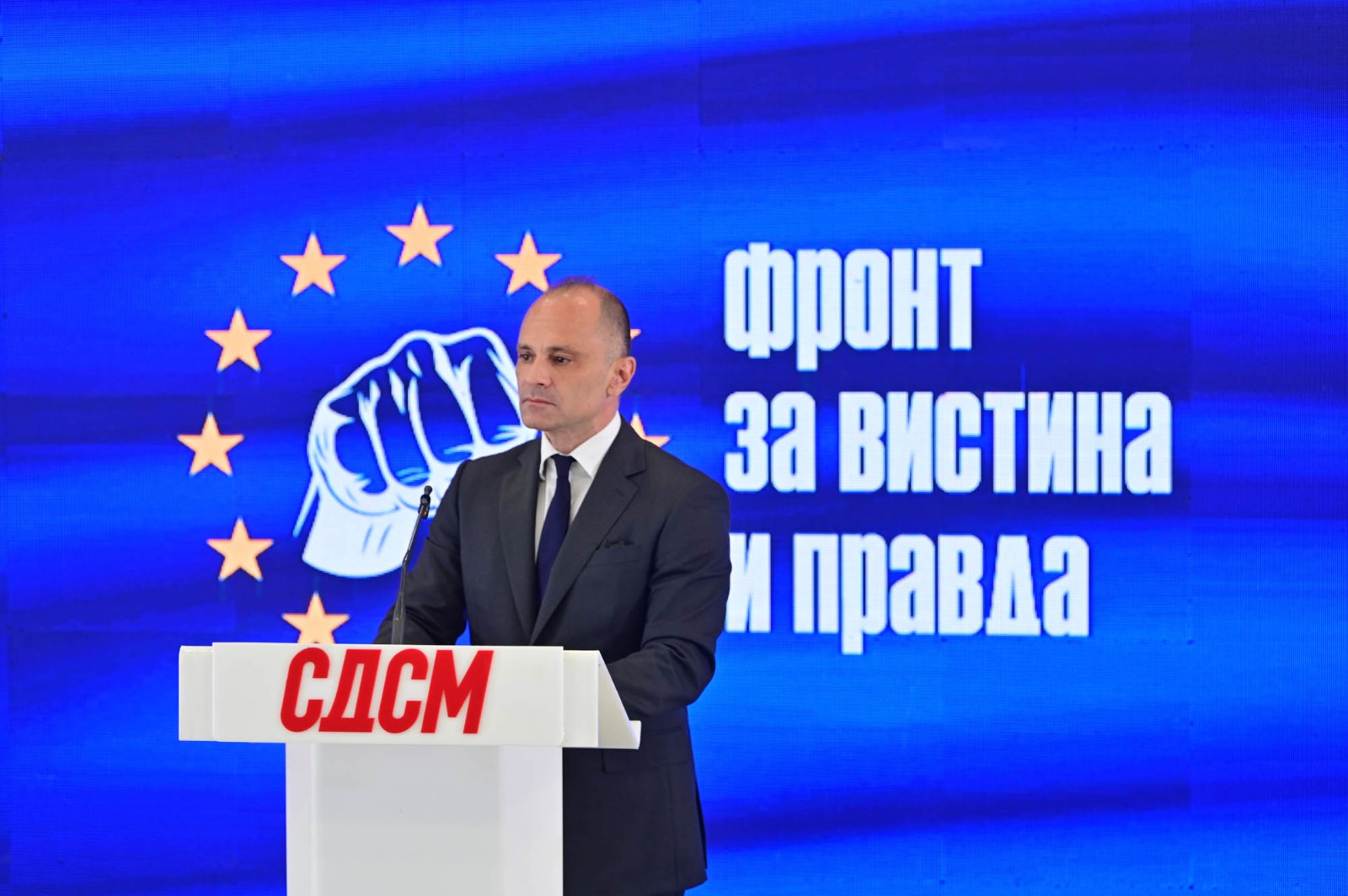 Филипче: Мицкоски да не ја ризикува иднината на младите, заедно да ја преземеме одговорноста за уставните измени