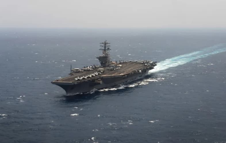 Американски воени бродови влегоа во Карипското Море, се засилува притисокот на Трамп врз Куба