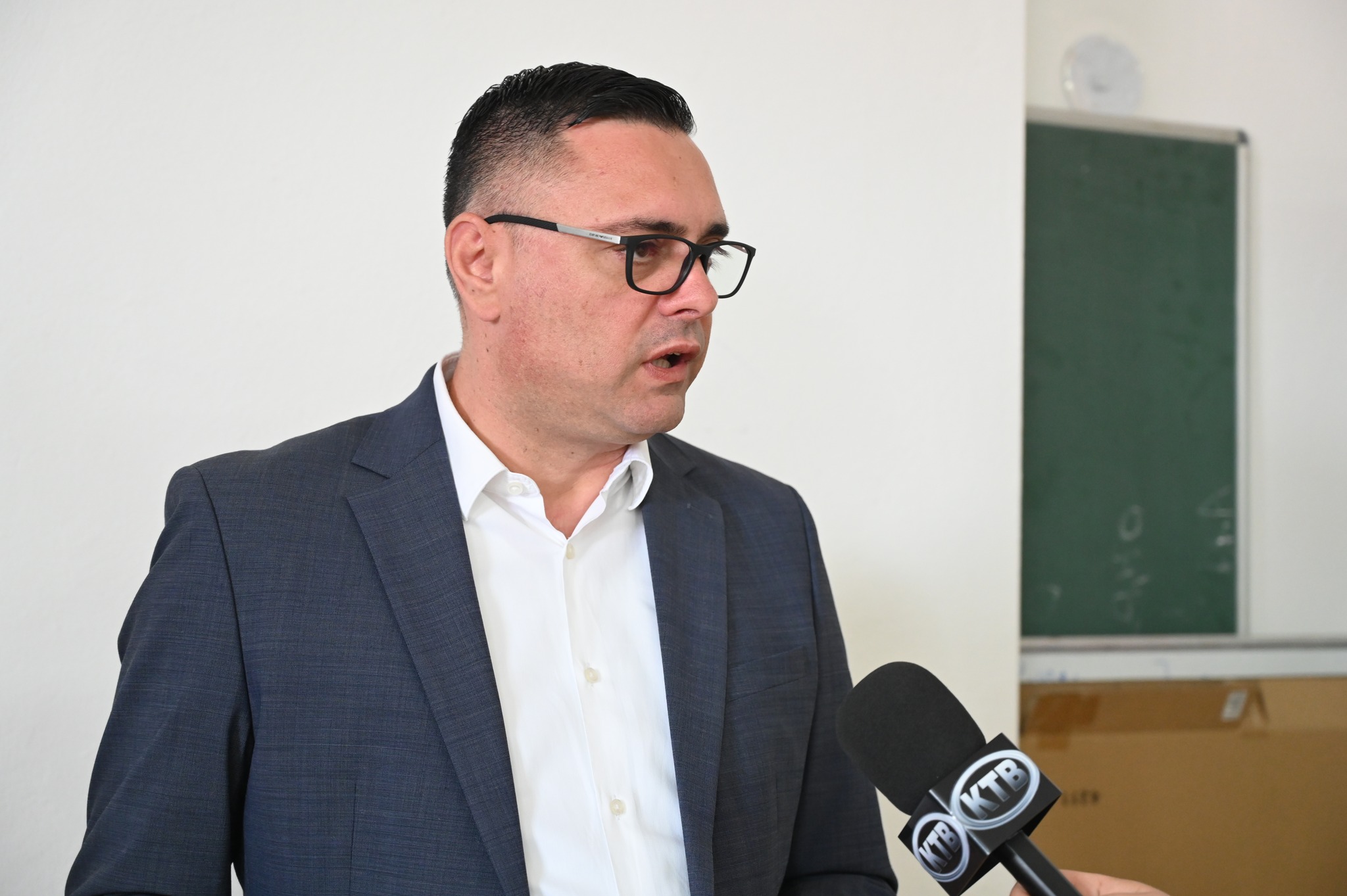 Јанчев: Во Кавадарци отворено советувалиште за родители и деца