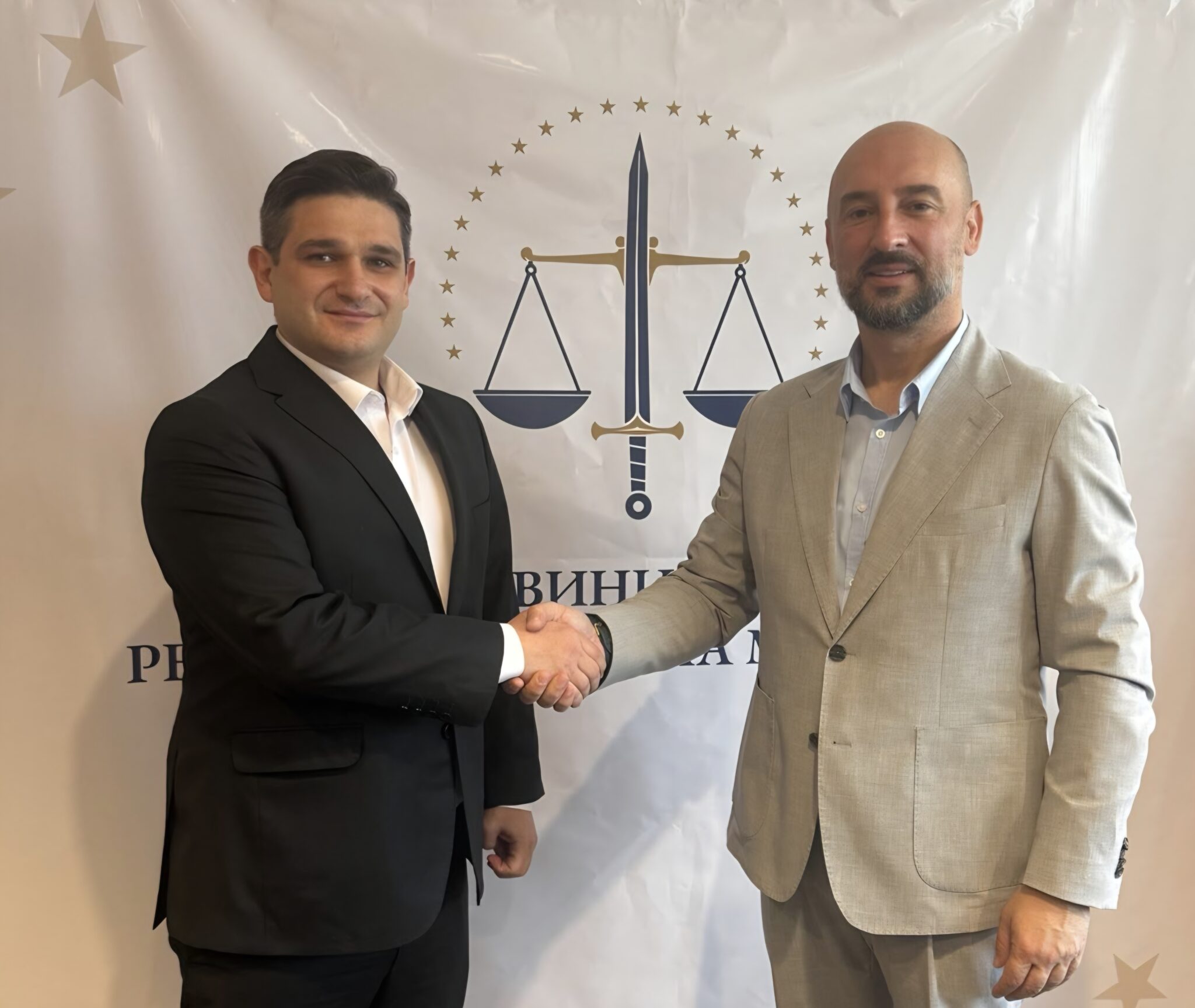 Средба на Јавниот обвинител Савески со директорот на Финансиската полиција Ивановски