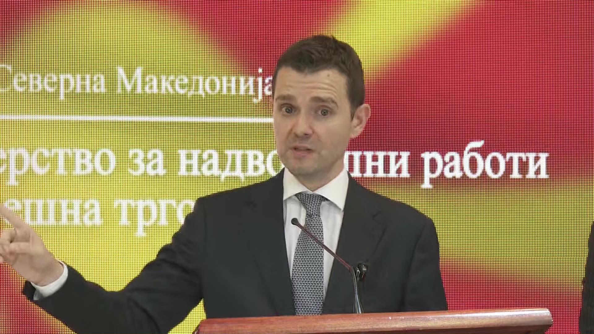 Муцунски: Јас би се извинил, до овој момент немам одговор од бугарската страна