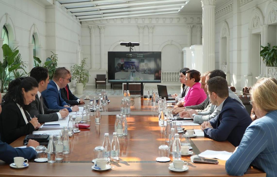 Заменик-министерот за јавна администрација Јаќимоски на работен состанок за реализацијата на Реформската агенда