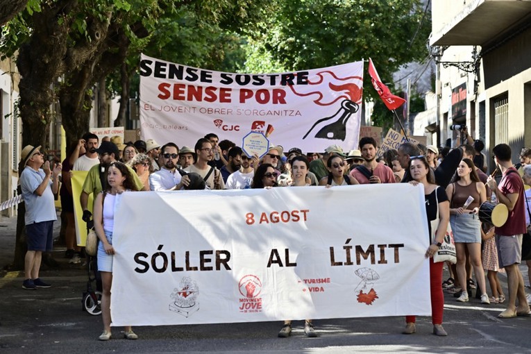 Протест на Мајорка против масовниот туризам