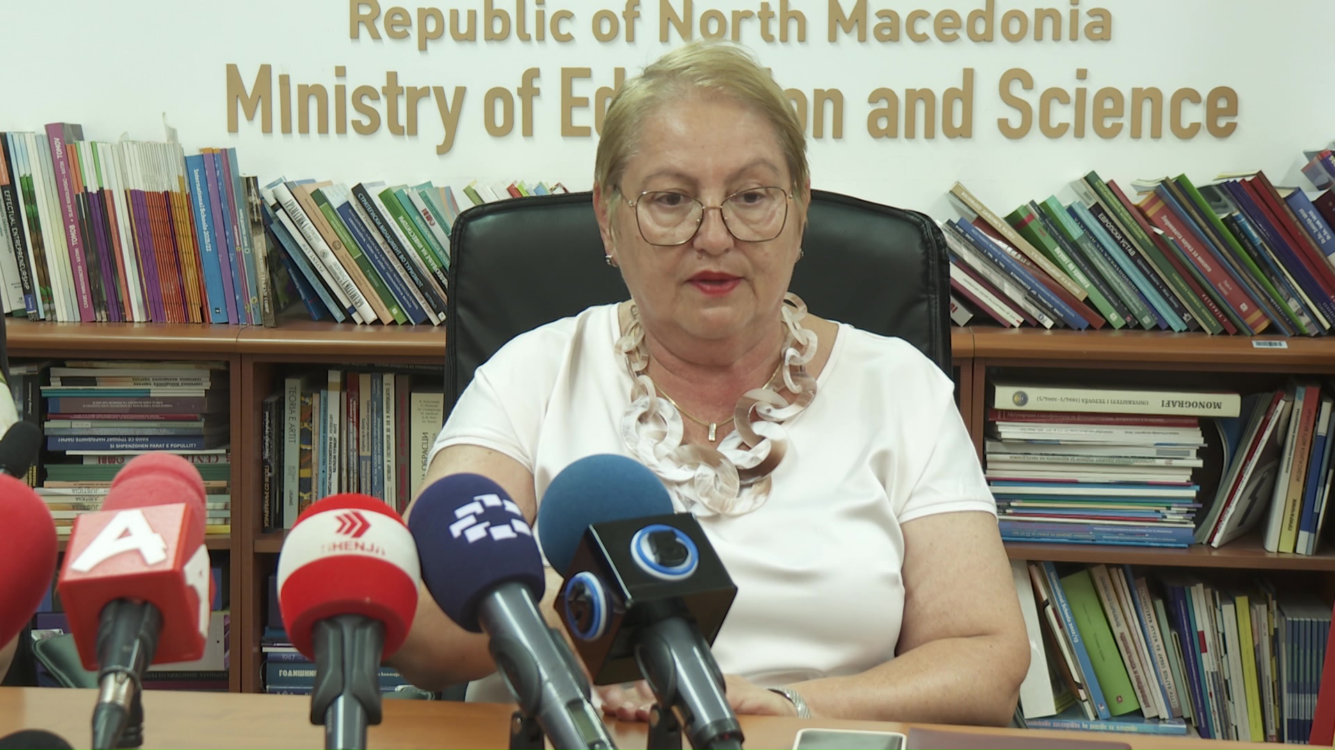 Законите за високо образование блокирани– Јаневска бара Бадентер да не се користи како политичка алатка
