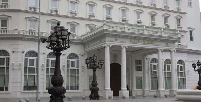 ВМРО-ДПМНЕ: За коленичење зборува мали Фрчкоски од СДС, која партија како черга се распосла пред ДУИ за ден повеќе на власт