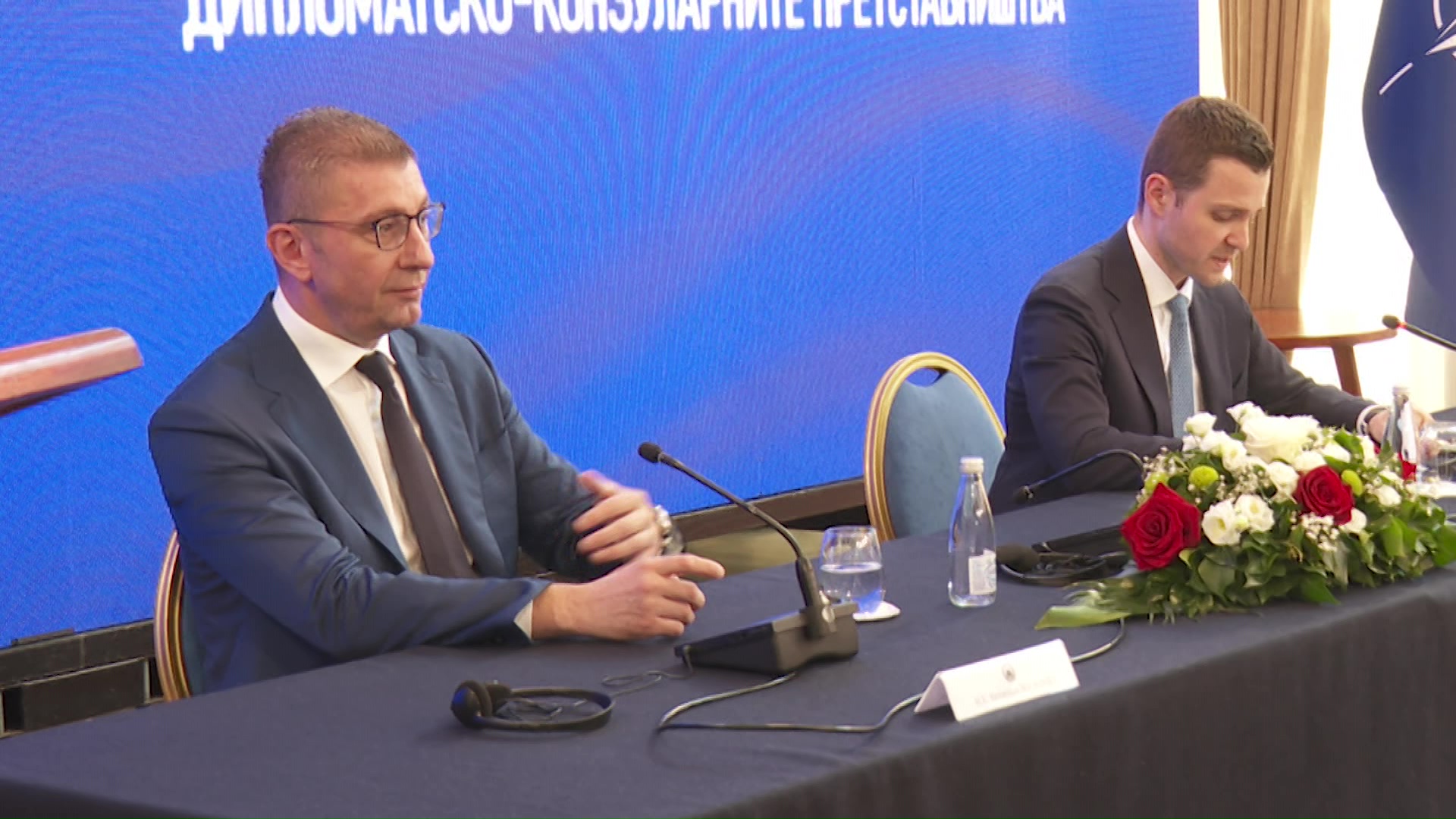 Муцунски и Мицкоски ги пренесоа државните приоритети на Амбасадорскиот совет во Скопје