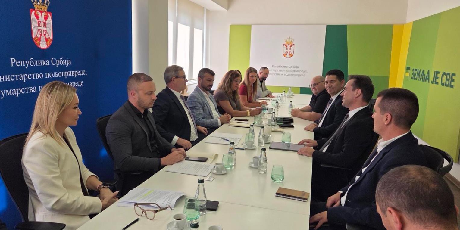 Миланов и Серафимовски во Србија: Зајакнување на соработката и олеснување на прометот на животни и производи меѓу двете земји