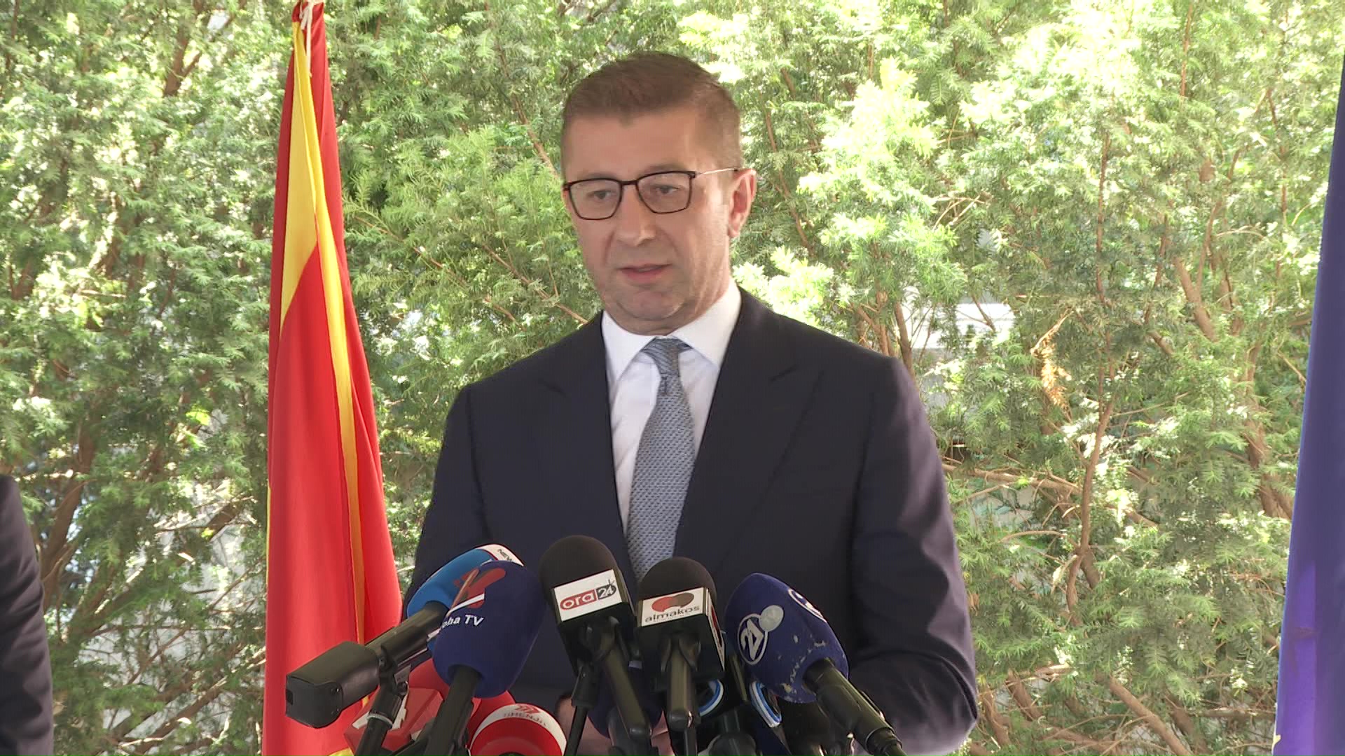 Мицкоски за Јотова: Нема да навлегувам во дискусија со луѓе заглавени во минатиот век