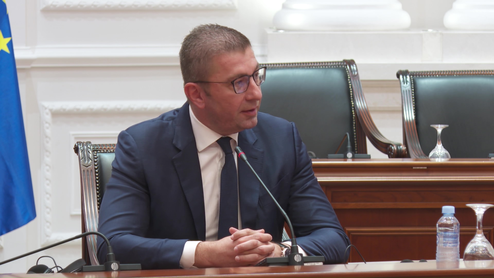 Владата преговара со неколку компании за изградба на дата-центри во Македонија, вели Мицкоски