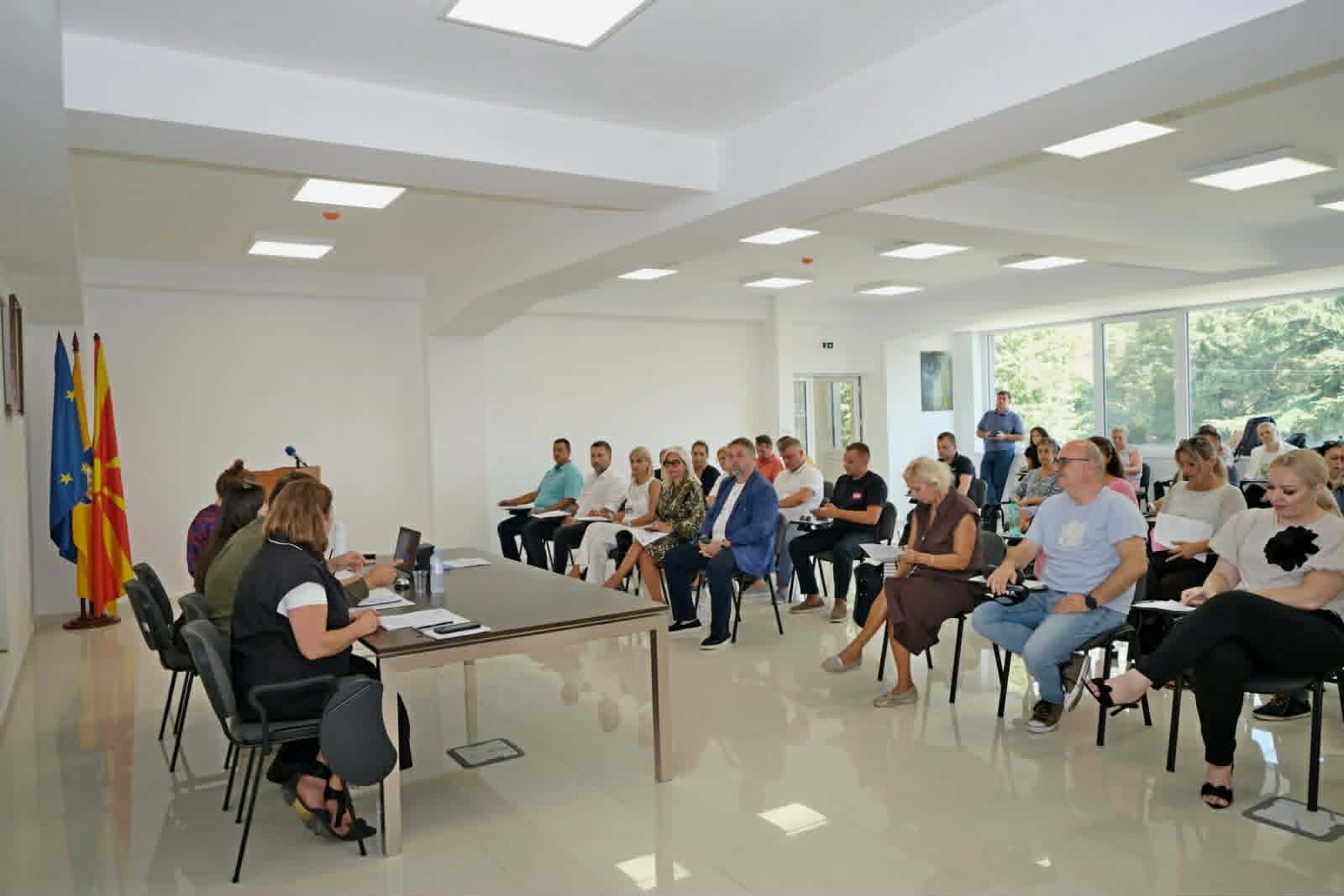 Карпош ќе учествува на јавен конкурс за набавка на вендинг машини за рециклирање на пластика и лименки