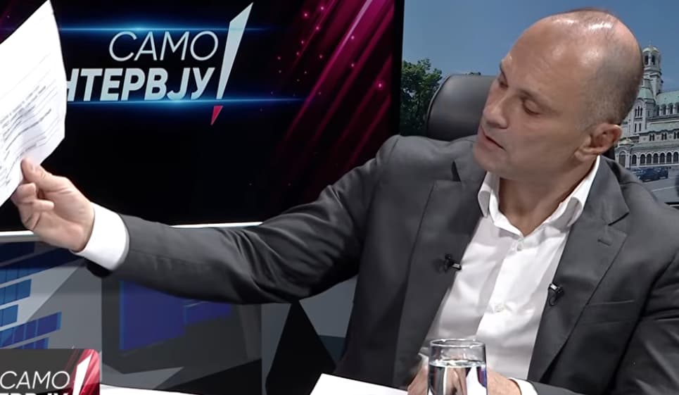 Филипче објави документ за тендер на Ќуркчиев, тој остро демантира