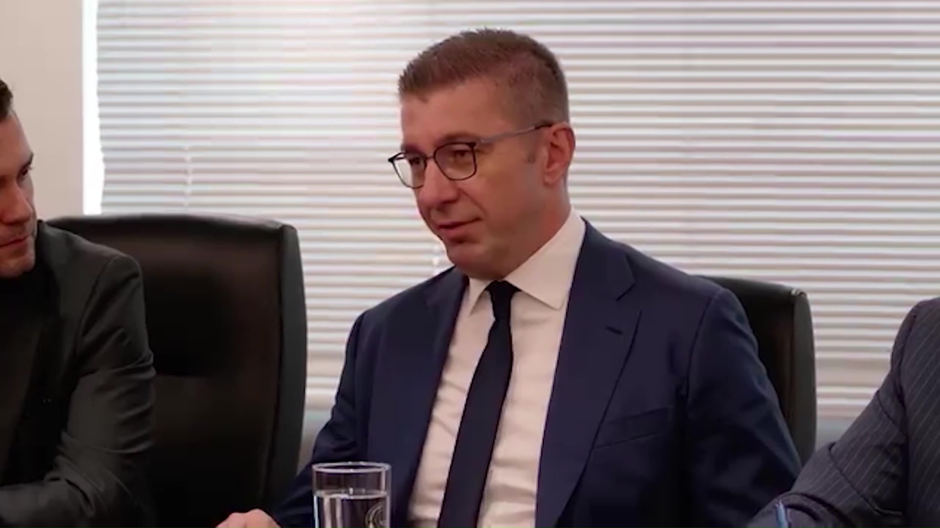 Ќе најде ли одек во Брисел предлогот на Мицкоски за вклучување на ЕУ во дијалогот со Софија?
